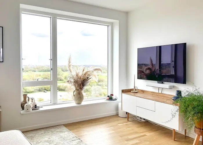 Modern With Amazing Views *