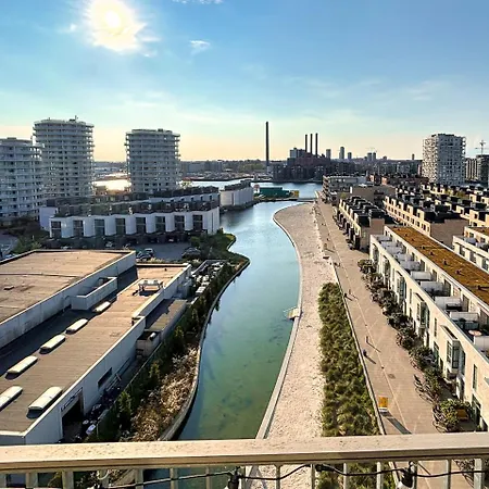 Modern With Amazing Views 아파트 *